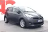 Toyota Verso 1,33 Dual VVT-i Stop & Start Comfort Multidrive S - / VETOKOUKKU / LOHKO - JA SISÄPISTOKE / PERUUTUSKAMERA / VAKKARI / Thumbnail 7